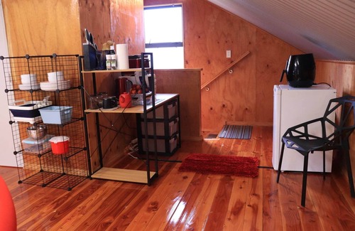 Lower Hutt Apartment | Kelson Getaway