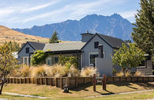 Kelvin Heights House | Kelvin Heights - Sunny 2 Bed Home