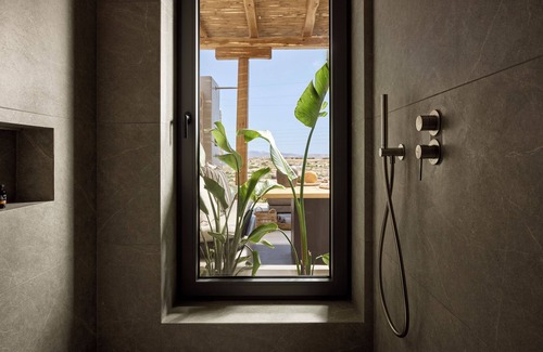 Milos Apartment | Kemelia Suites