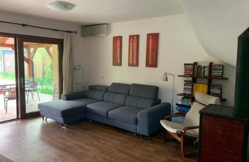 Szarvas Apartment | Kemencés Házikó