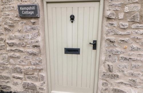 Tideswell House | Kempshill Cottage