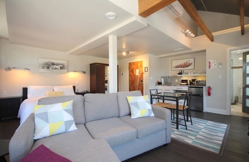 Kemptville Hotel | Kemptville Suites