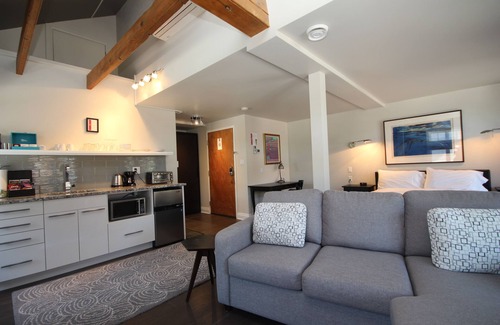 Kemptville Hotel | Kemptville Suites