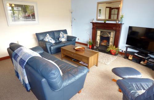 Ballymoney House | Ken-Mar House Bed and Breakfast