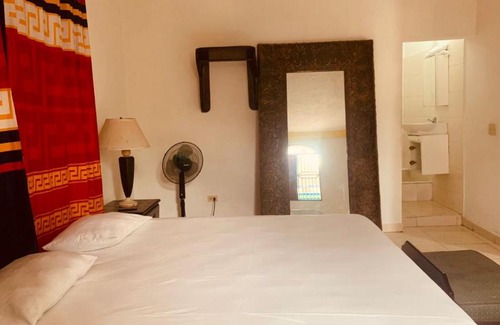 Port-au-Prince Hotel | Ken's Paradise HOTEL