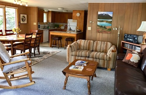 Cooper Landing House | Kenai Lake House.private, lake front home