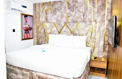 Festac House | Keneuro hotel & suites