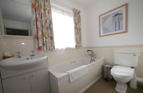 Widemouth Bay Cottage | Kennacott House 73392 - sleeps 12 guests in 6 bedrooms
