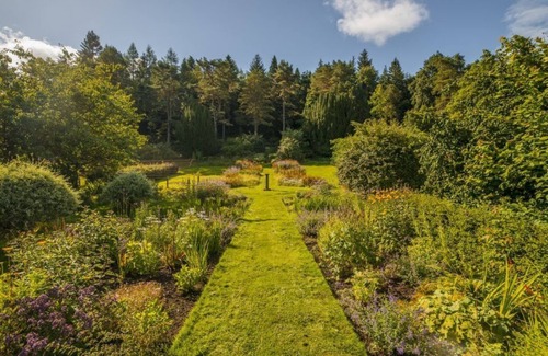 Maybole Cottage | Kennedy Cottage - Traditional 3 Bedroom Cottage on Beautiful Blairquhan estate