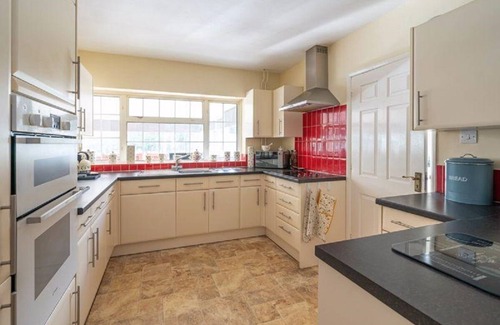 Bicester Villa | Kennedy Villa