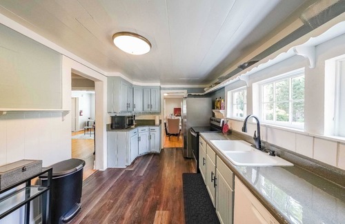 Marietta House | Kennesaw Cottage – Quiet Retreat