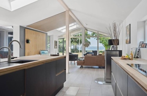 Fredericia House | "Kennet" - 30m from the sea by Interhome