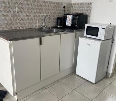 Nahoon House | kennington lodge