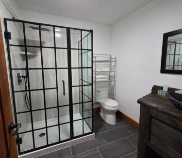 Cedaredge Hotel | Kennymores Grill and Lodging