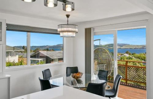 Richmond Heights House | Kensington Gem-Family Getaway
