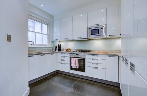 South Kensington House | Kensington: Gorgeous Mews House (8 - 12 guests)