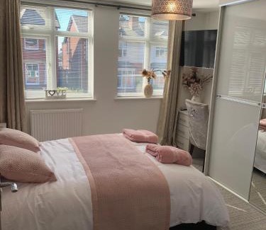 Chorley Apartment | Kensington Luxury Apartment on Gated Development in Leafy edge of Chorley Town Centre