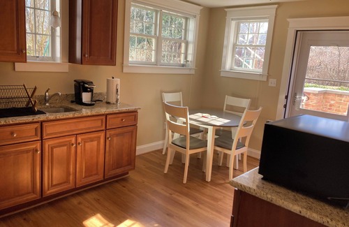 Rock Creek Hills Apartment | Kensington One Bedroom Near Strathmore Music Center and NIH