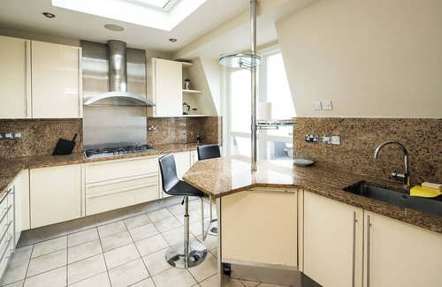 South Kensington Apartment | Kensington Skyline Penthouse