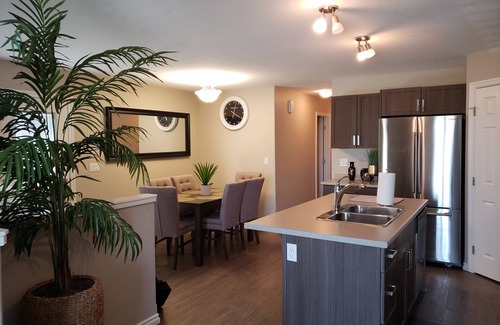 Saskatoon House | KENSINGTON TROPICANA