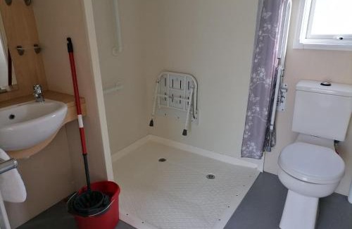Isle of Grain Apartment | Kent Coast Holiday Park