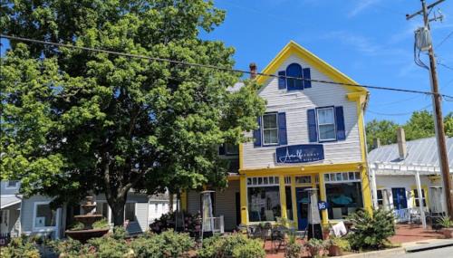 Chester House | Kent Island Comfort 4BR Home Minutes from Waterfront, Wineries & Nature Trails