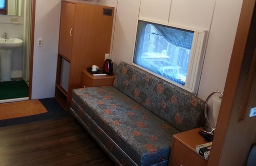 Hengchun RV Rental | Kenting Houbihu Camping car