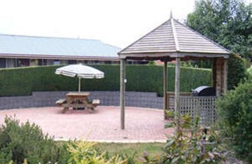 Sheffield Hotel | Kentish Hills Retreat