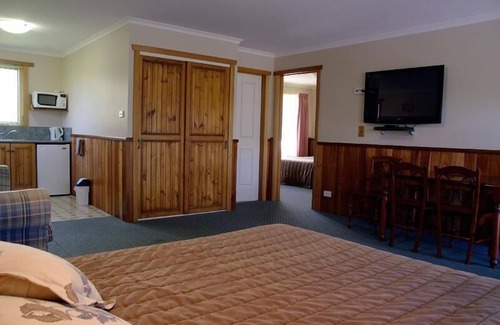 Sheffield Hotel | Kentish Hills Retreat