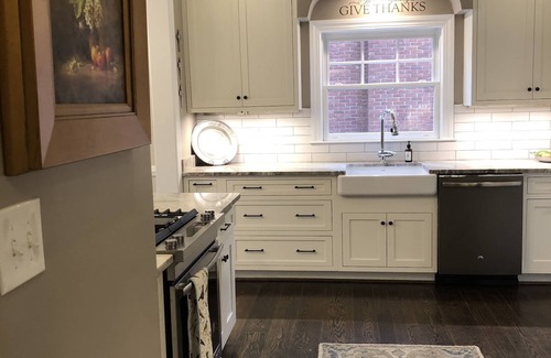 Strathmoor Manor House | Kentucky at its best! Historical meets modern amenities!