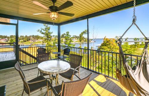Gilbertsville House | Kentucky Lake Home with Shared Dock!