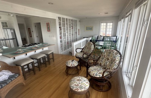 Gilbertsville Cottage | KENTUCKY LAKE HOUSE WITH THAT MILLION DOLLAR VIEW!