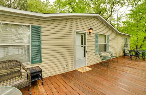 New Concord House | Kentucky Lakeside Home with Deck - 20 Mi to LBL!