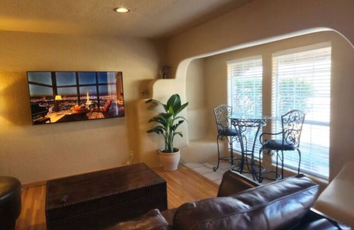 Uptown House | Kentucky Room3