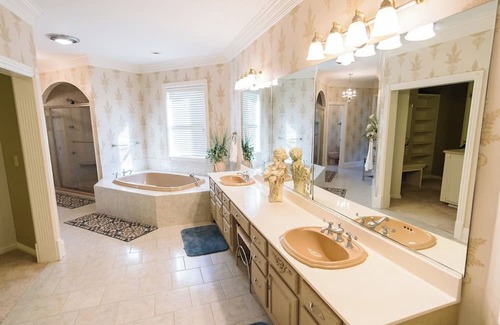 Prestonsburg House | Kentucky's Hideaway Estate