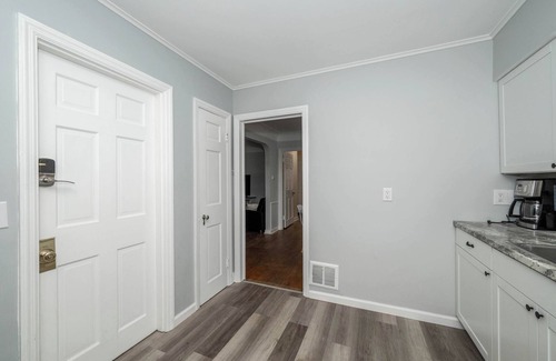 Roselawn Finance Condo | Kenwood Keys 1 – Cozy Stay for 6