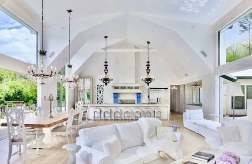 Kenwood Villa | Kenwood Lodge - 5 Bedroom/En-suite, Pool, Views
