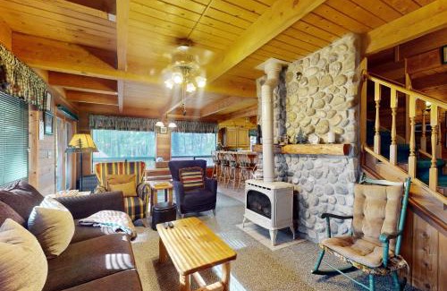 Ardenvoir House | Keoni's Place