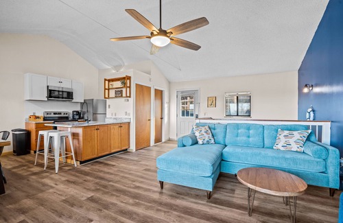 Seneca Cabin | Keowee Cove Dock & Lake Views!