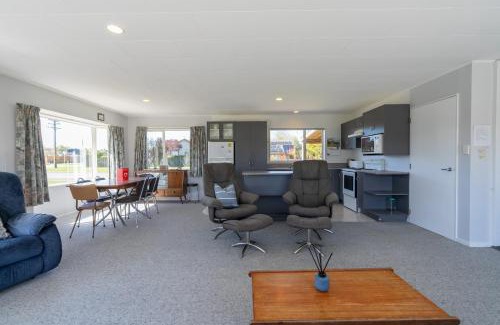 Te Anau House | Kepler Retreat - Te Anau Holiday Home