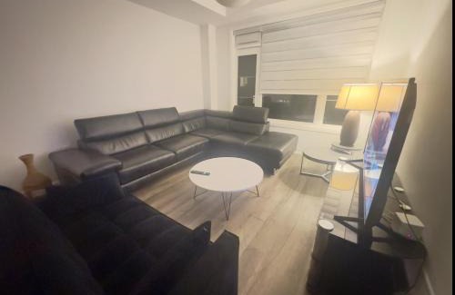 Brampton House | Keppel Circle Lodge