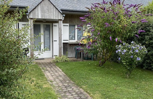Cherrueix Cottage | Ker Gaston Gite with garden view