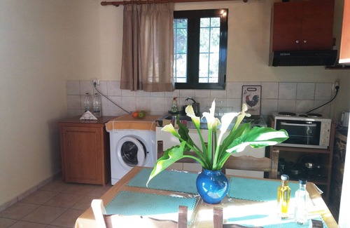 Livadia Apartment | KERAMOTI STUDIO VIEW