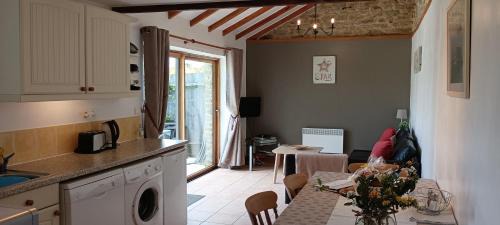 Melgven House | Keranmeriet D near Pont Aven, Concarneau, beaches 15km
