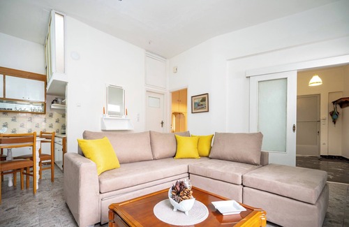 Keratsini-Drapetsona Apartment | Keratsini 2 bedroom 4 pers apart by MPS
