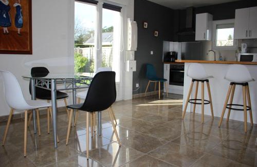 Coatroual House | Kerguil-léon maison familiale 2 chambres, plages à 10 min en voiture
