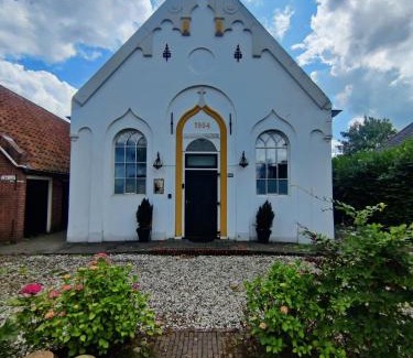 Zeerijp House | Kerkje De Kleine Antonius