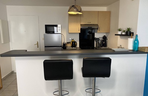 La Montagne Apartment | Kerlérun - Charming 2-room apartment with sea view in Saint-Denis
