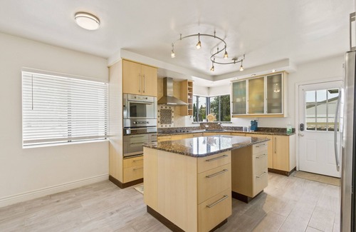 El Paso House | Kern Beach