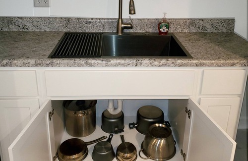 Kernersville House | Kernersville Hot Tub Pool Arcade Gym Wifi Coffee
